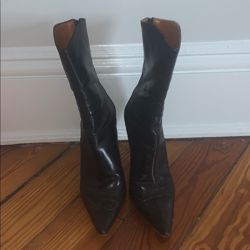 Leather heeled boots!